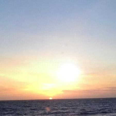 Sea View Apartment - Sleeps 2 Aberystwyth Exterior foto